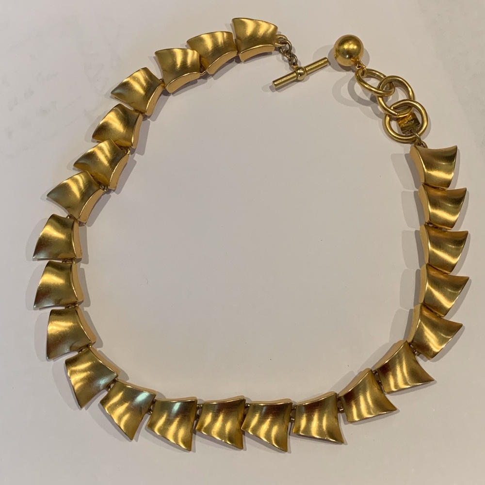 Vintage Jewelry Gold Tone Necklace Anne Klein